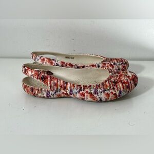 CROCS Women's Olivia Flat Size 8 Floral Rubber Slingback Shoe Beach Pool Comfy